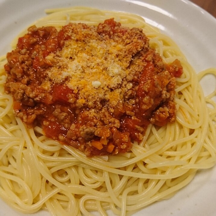 トマト缶で簡単ミートソーススパゲティ